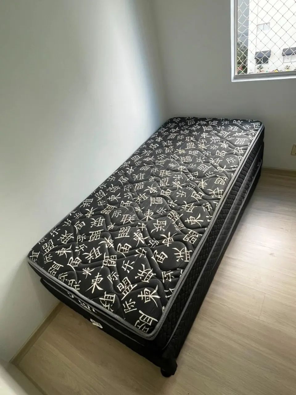 Cama de Viúva + Colchão - Perfeito Estado - Foto 3