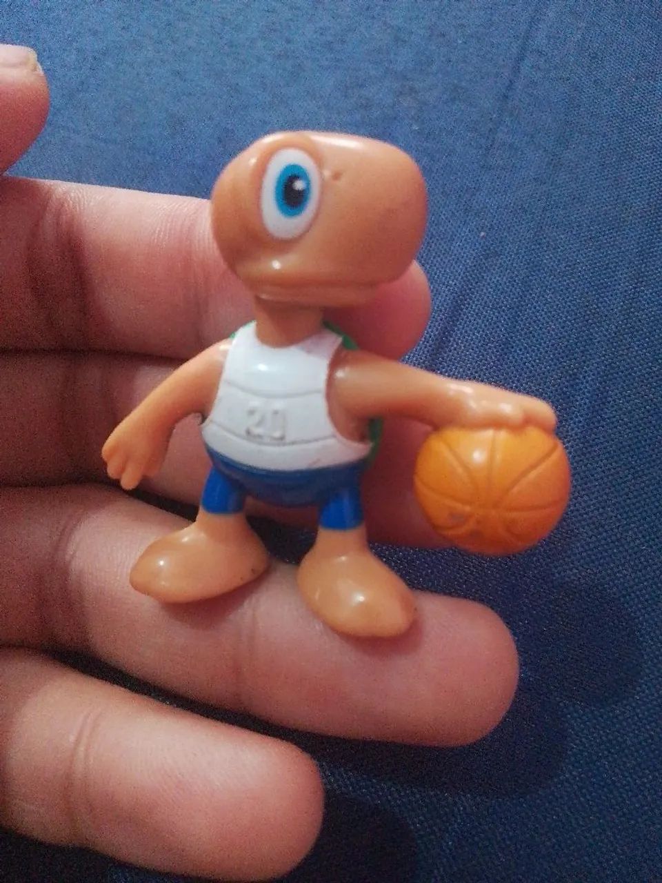 Boneco Tortuguita Basquete