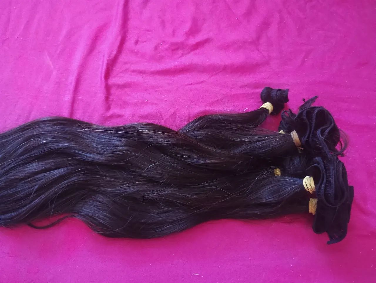 Vendo cabelo liso humano com 50 cm limpo cheiroso. - Foto 3