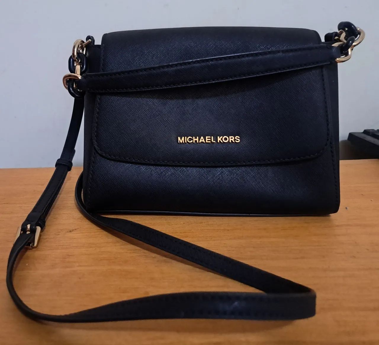 Bolsa tiracolo pequena Michael Kors Oridinal ! Nova !