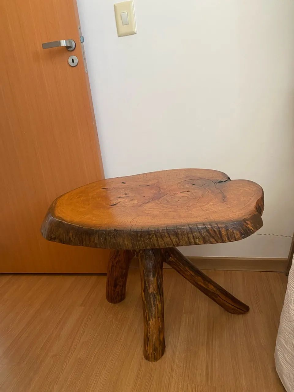 Mesa de canto madeira estilo rústico  - Foto 3
