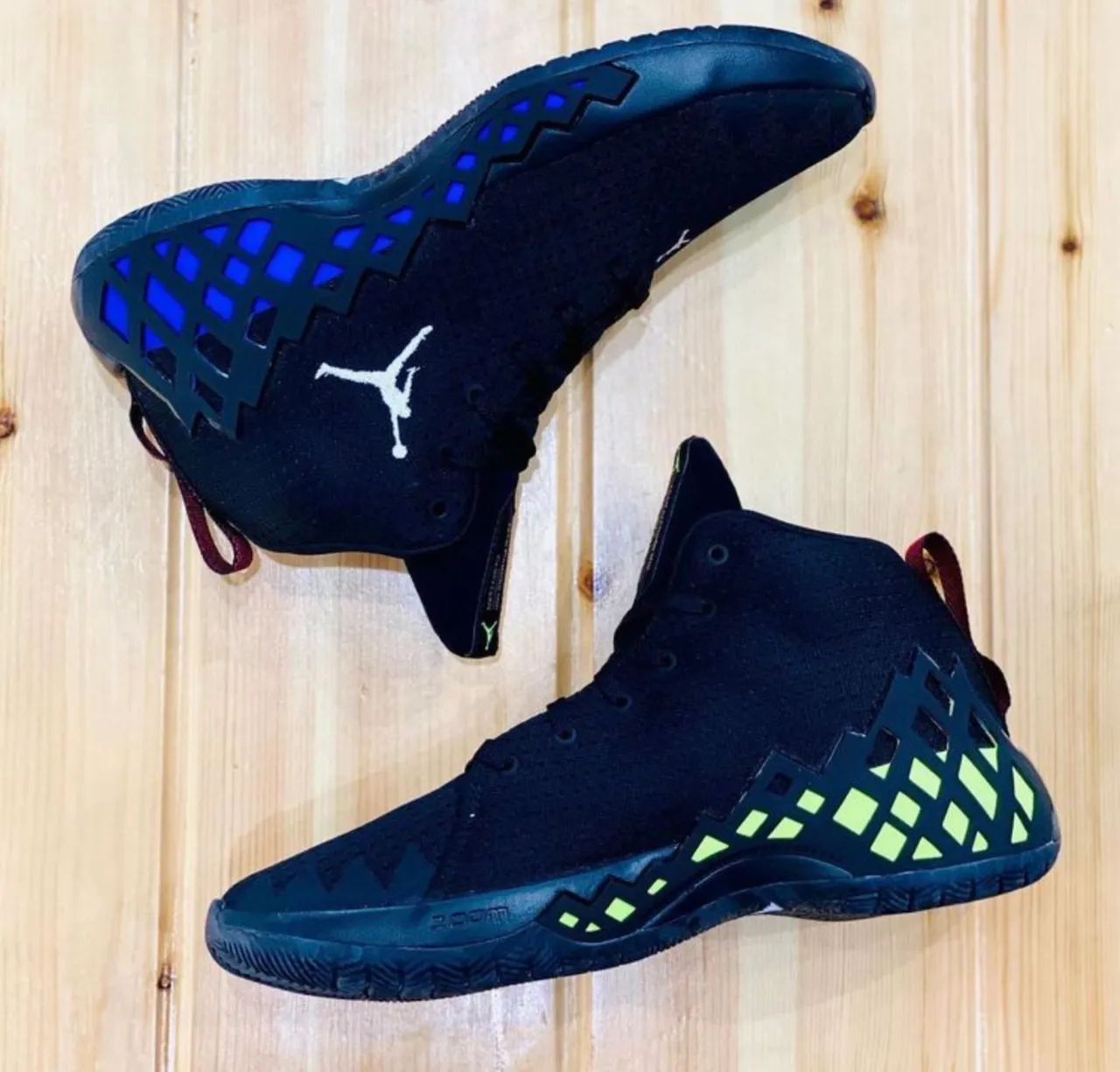Tênis Air Jordan  - Foto 4