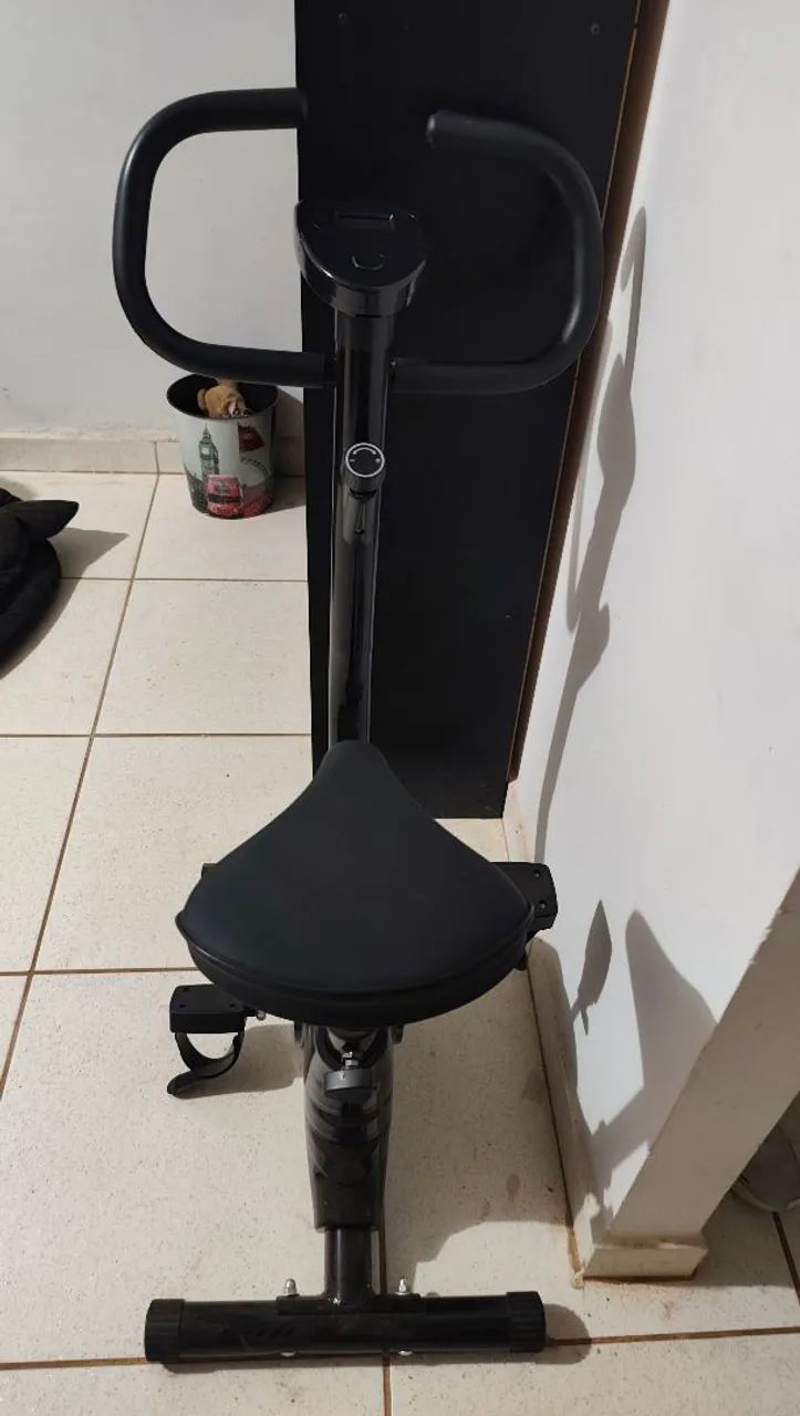 Bicicleta Ergométrica - Usada - Foto 2