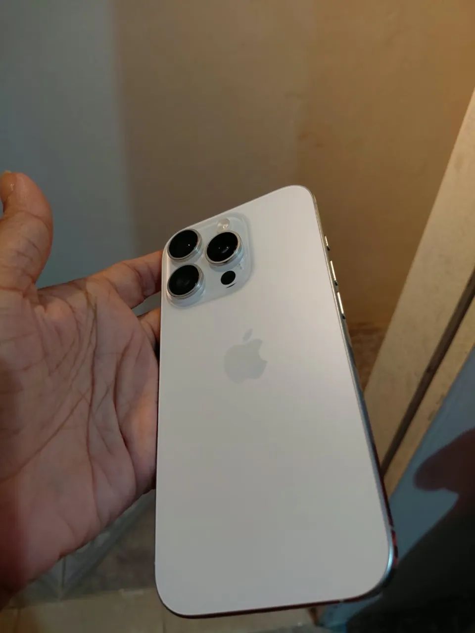 iPhone 16 Pro 128GB Branco  - Foto 5