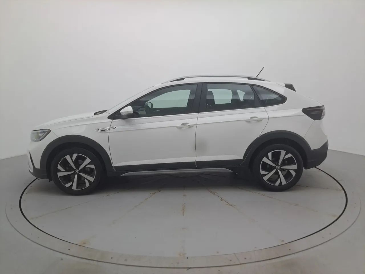 Volkswagen Nivus Highline 1.0 200 TSI Flex Aut., foto 2 de 18