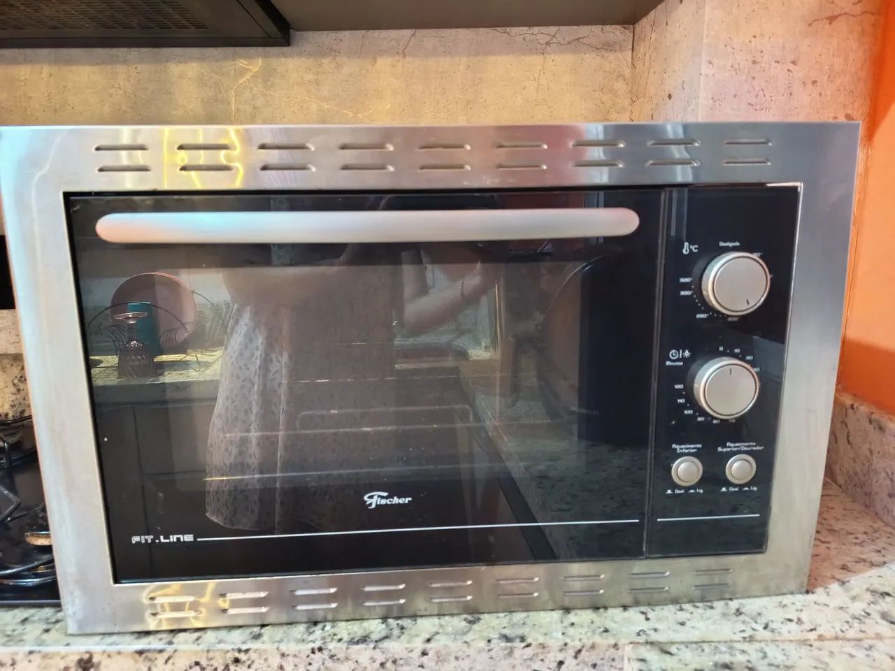 Forno elétrico Fisher impecável sem marcas de uso 