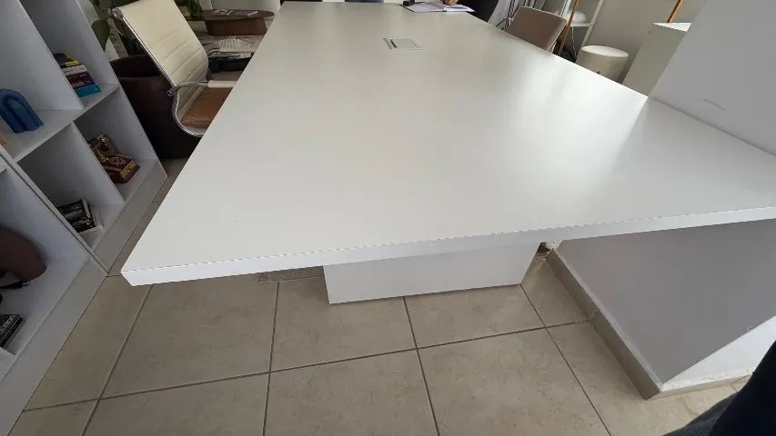 Mesa de escritório branca  - Foto 4