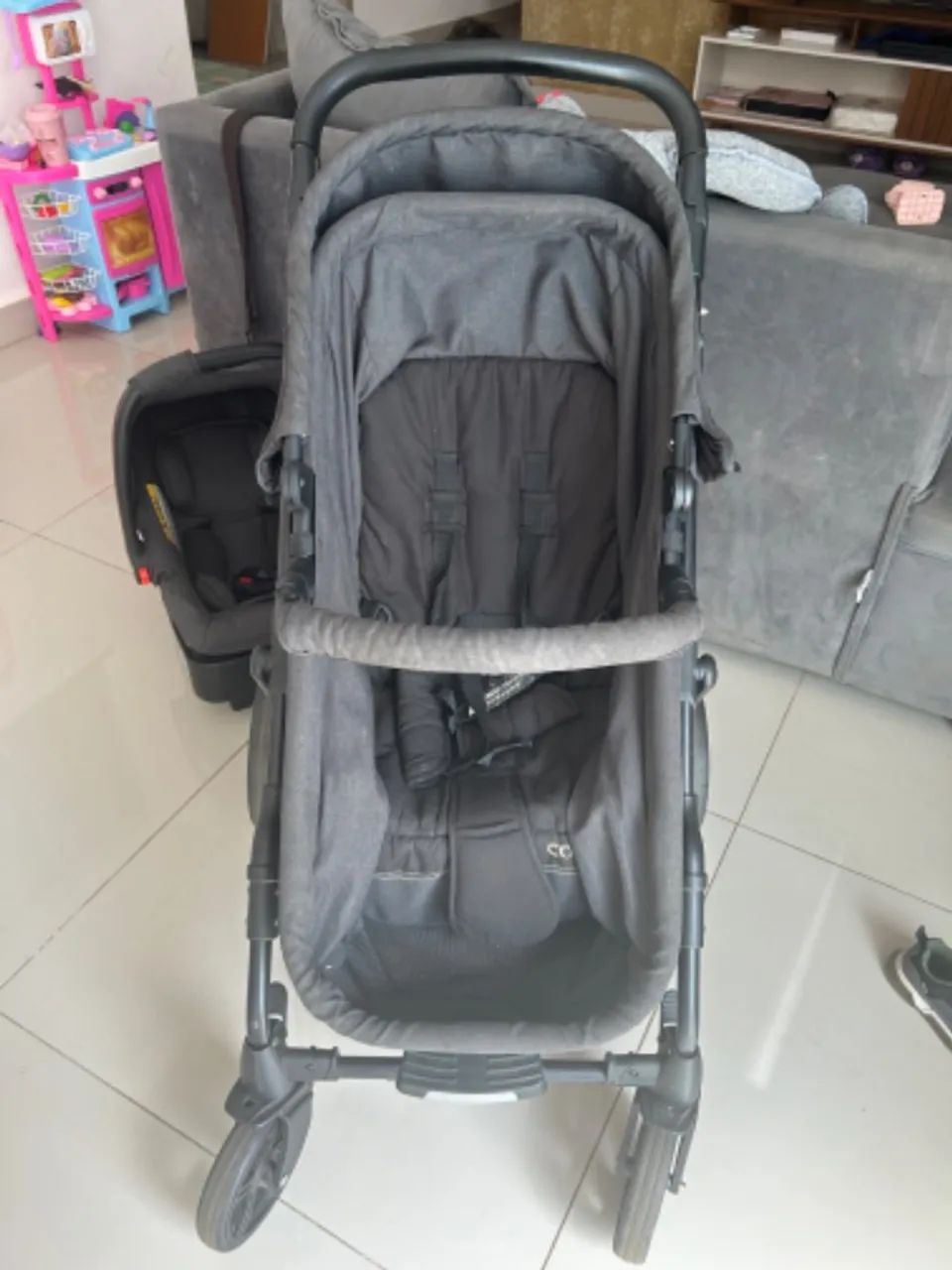 CARRINHO DE BEBÊ MOISÉS COM BEBÊ CONFORTO COM BASE COSCO KIDS - Foto 4