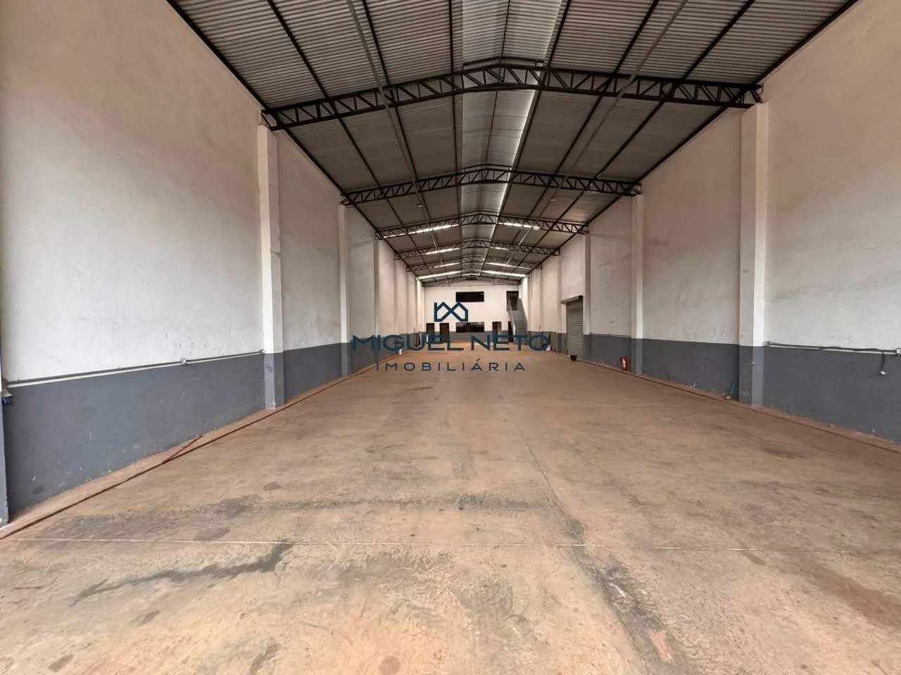 GALPÃO COMERCIAL DE ESQUINA PARA LOCAÇÃO - Foto 3