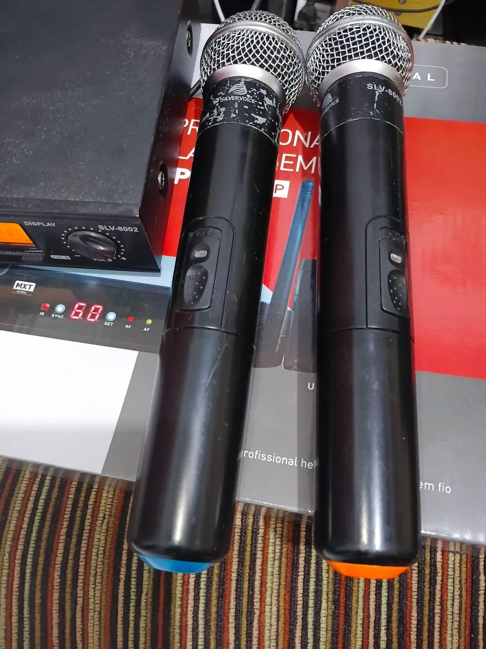 VENDO MICROFONES SEM FIO E BASE - Foto 3