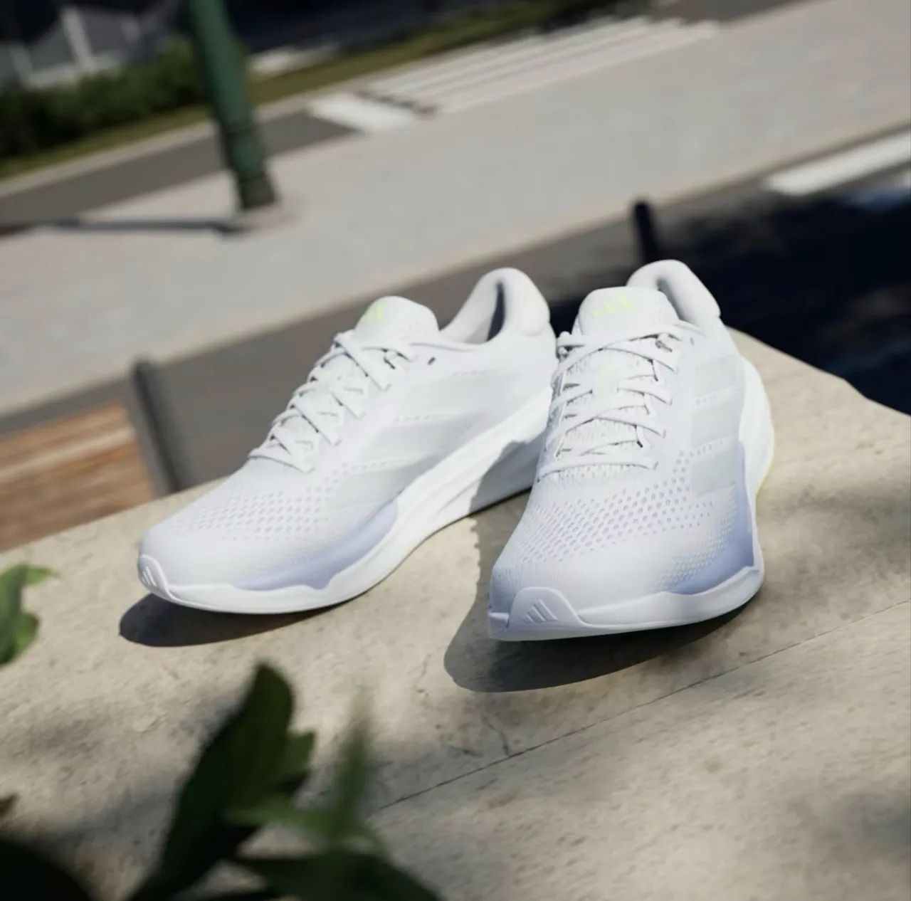 Tênis Adidas Supernova Stride 2.0 - Foto 6