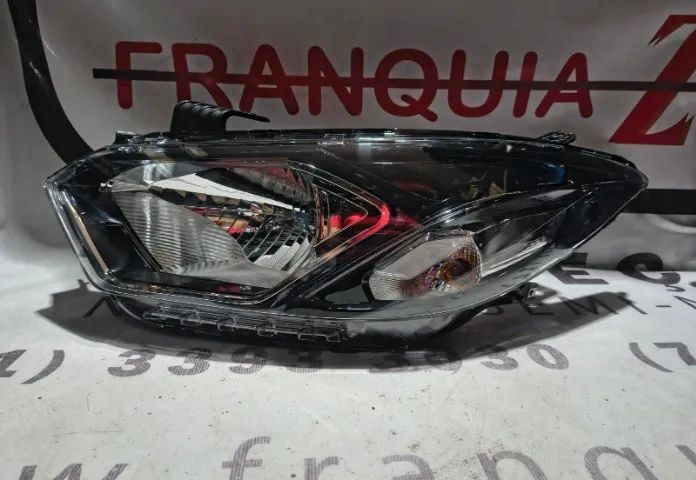 Farol dianteiro esquerdo Onix Prisma 2018/ C/Led novo original