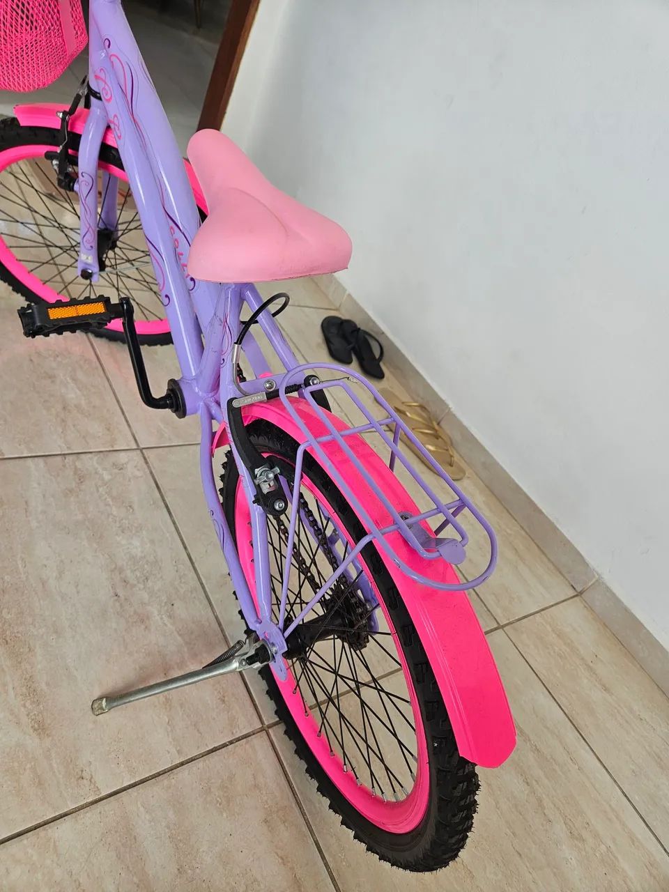 Bicicleta aro 20 menina - Foto 4