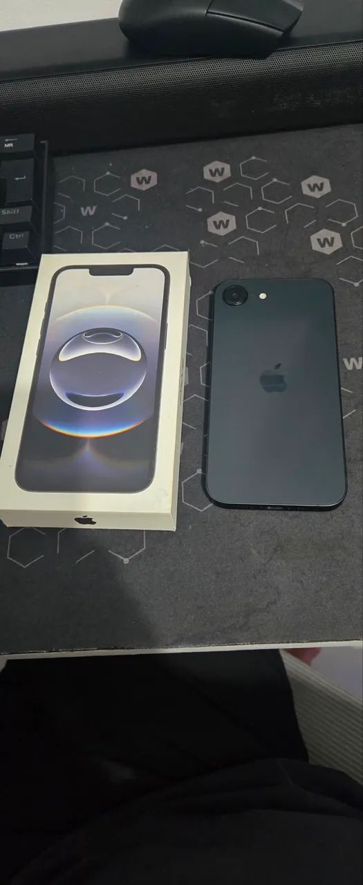 iPhone 16e  - Foto 2