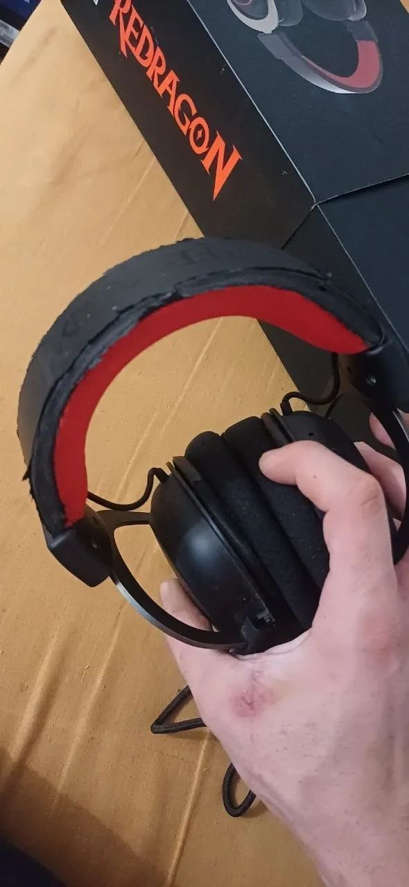 萌える53 Headset Gamer Redragon Zeus X RGB USB 7.1 Surround Sound Virtual
