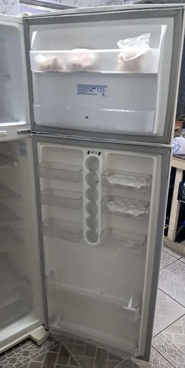 Geladeira eletrolux - usada  - Foto 4