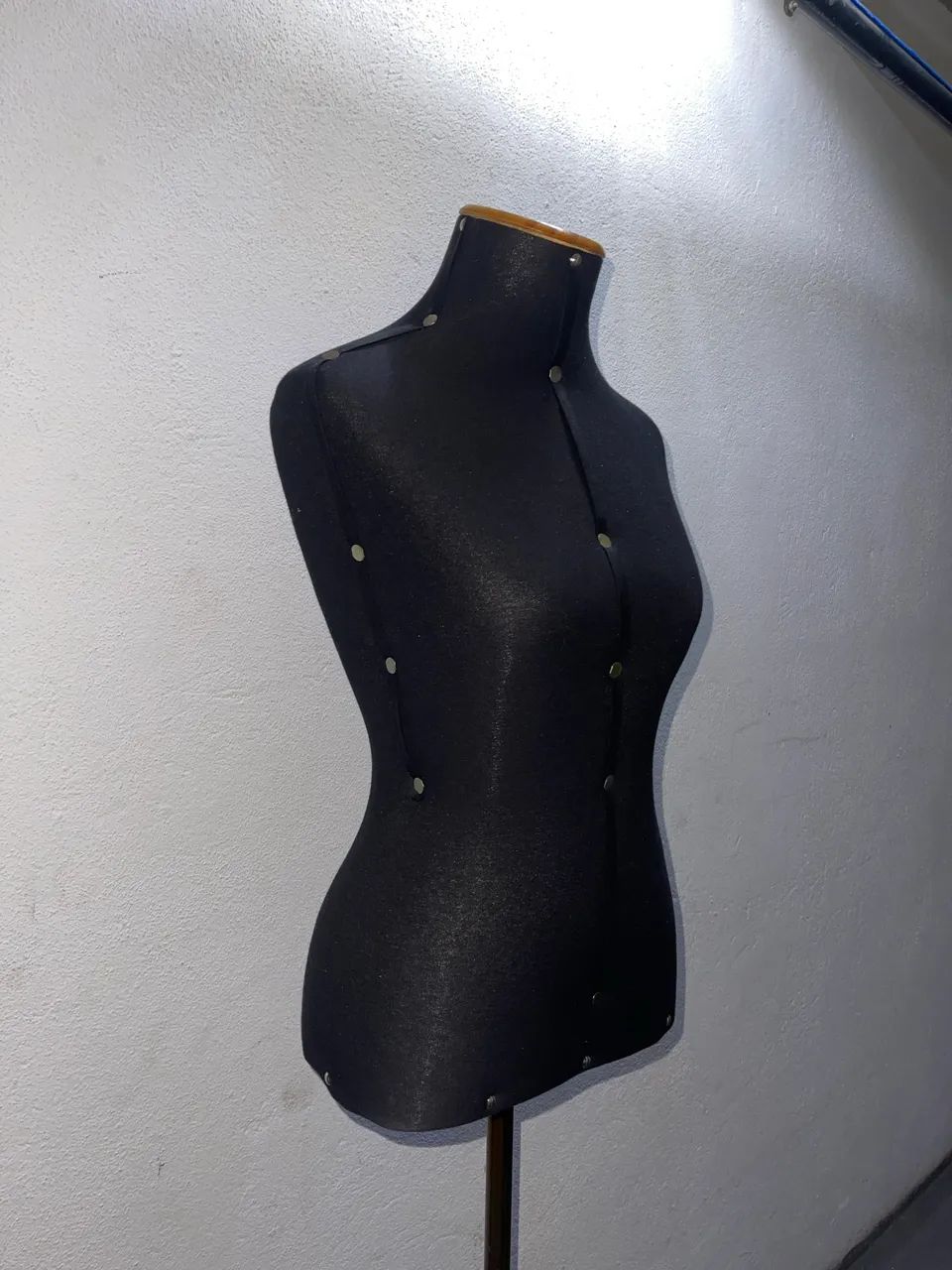 Manequim feminino em tecido - Foto 2