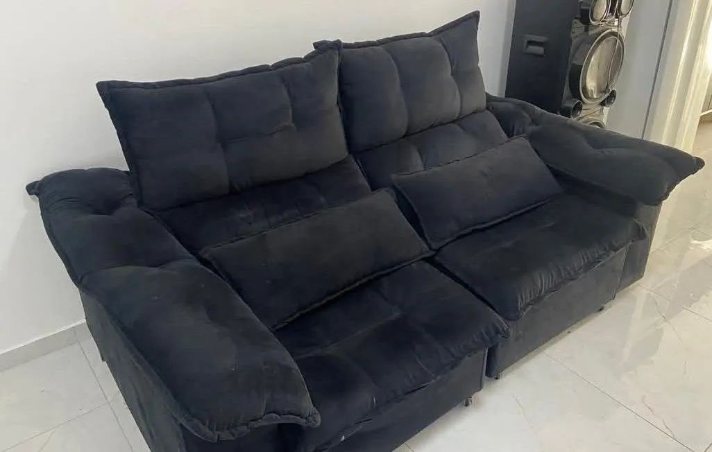 Sofá retrátil e reclinável 