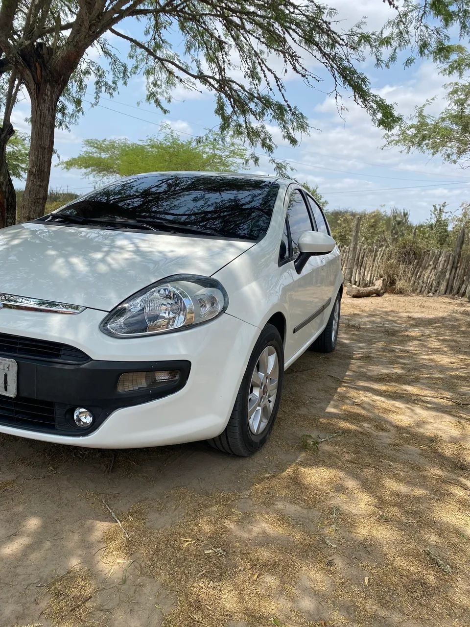 Fiat Punto 1.4 FIRE FLEX 8V 5P 2013