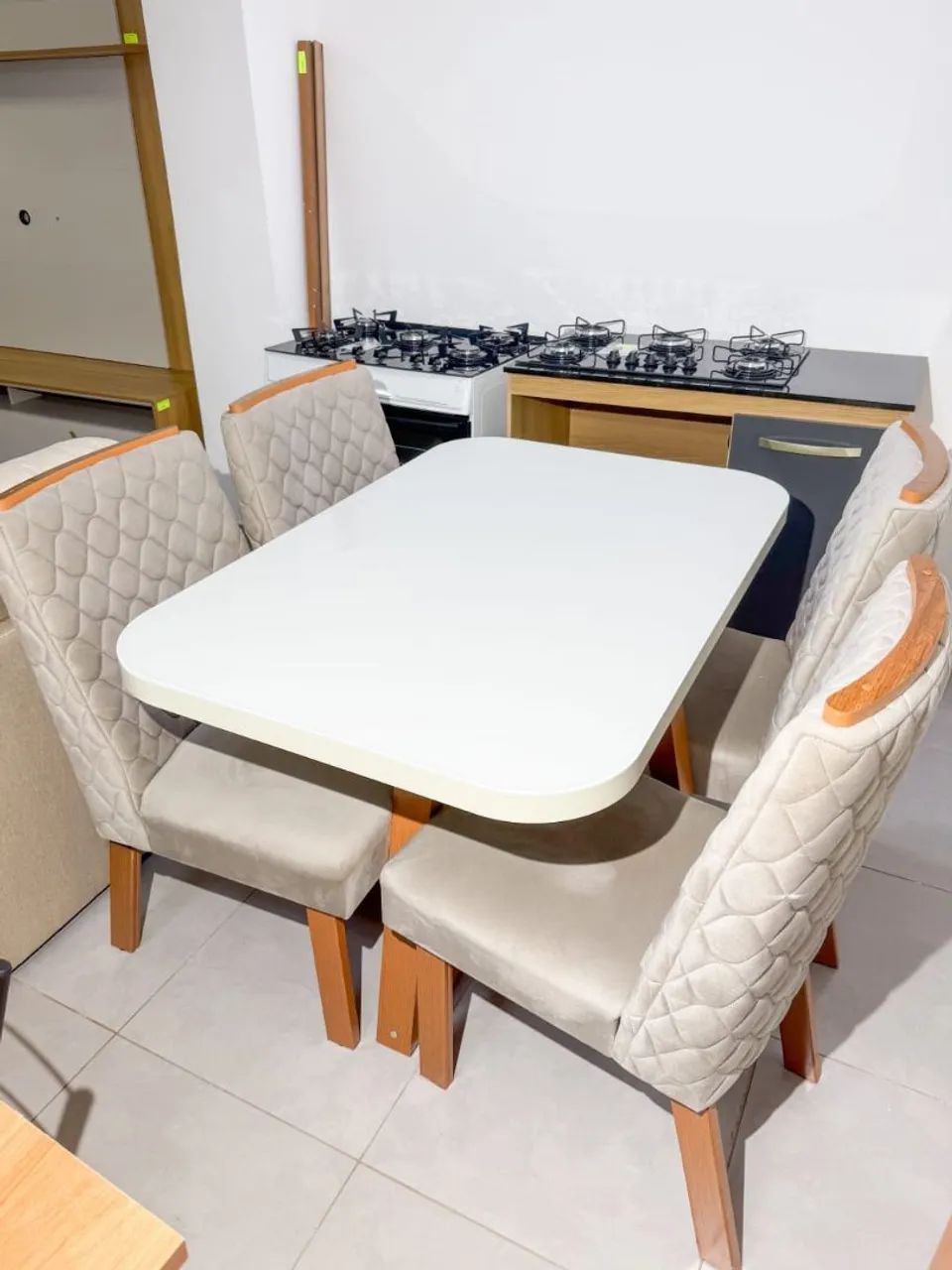 Mesa 4 cadeiras na promoção  - Foto 3