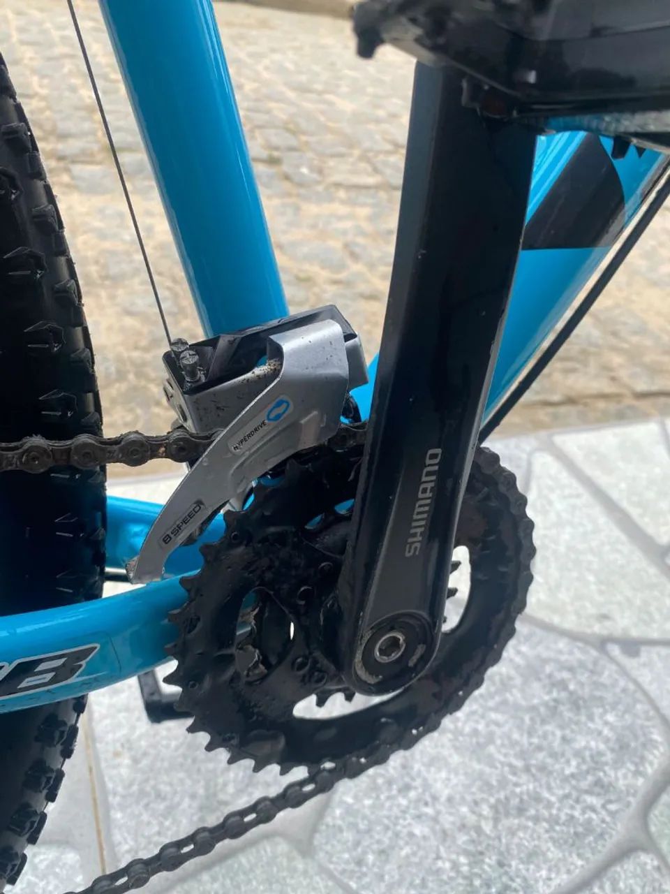 Vendo bicicleta de alumínio aro 29 quadro 19 - Foto 4