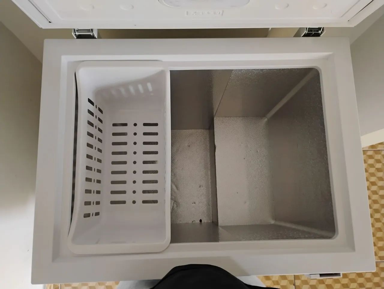 Vendo Freezer Horizontal Cônsul 142L - Foto 4