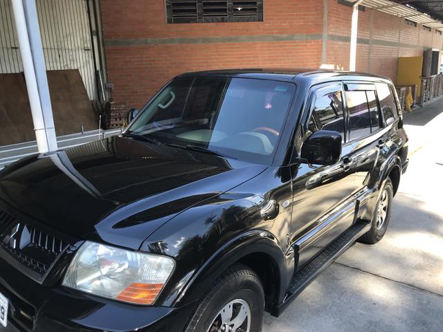 Pajero full top gls 2003 7 lugares