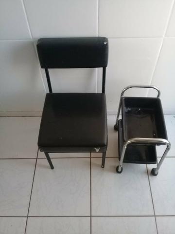 Jogo de cadeira pra manicure leia o anúncio