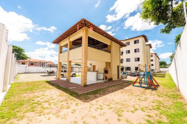 Apartamento no bairro Henrique Jorge com 3 quartos, garagem, playground - Foto 2
