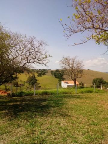 Sítio 3.500 m² com casa de 130 m² em Guararema - Foto 5
