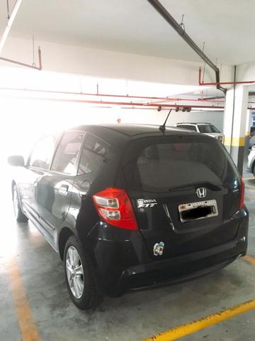 Honda Fit 2014 automático BAIXA QUILOMETRAGEM - Foto 2