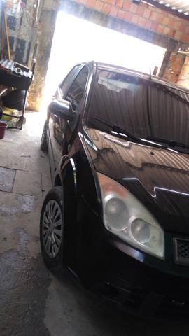 Vendo esse fiesta sedan completo 2008 doc.ok.aceito carro de menor valor com volta