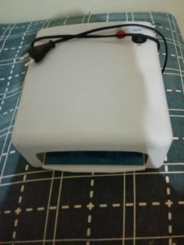 Vendo uma cabine de unha
