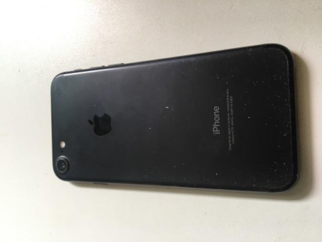 Vendo iPhone 7 Obs: perfeito estado, apenas bloqueado - Foto 3