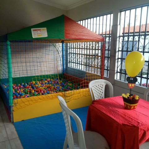 Aluguel de brinquedos Cama elástica pula pula casa de bolinhas gangorra escorrega - Foto 5