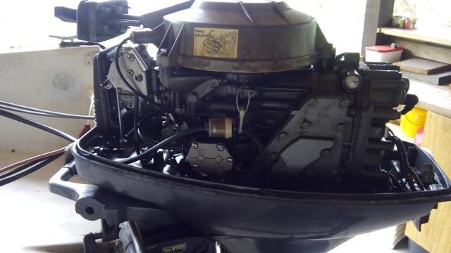 Lancha arvoredo 14 pés vendo troco por van furgão - Foto 9
