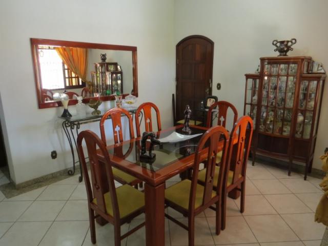 Casa linear com 5 qts, 2suítes, 2vgs - Foto 8