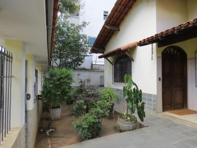 Casa linear com 5 qts, 2suítes, 2vgs - Foto 2