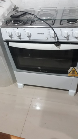 Vendo esse fogão semi novo - Foto 2