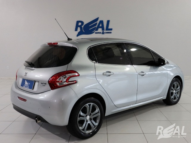 Peugeot 208 Griffe 1.6 AUT Completo Financiamos Em Até 60X Sem Nada De Entrada - Foto 3