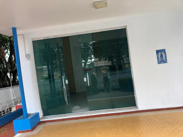 Casa no centro para fins comerciais, esquina !!!!