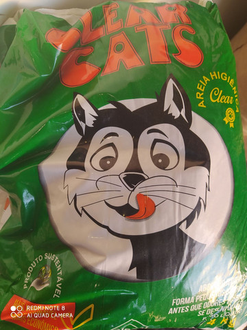 Areia de gato grossa