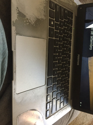 Notebook,funciona normalmente!! Mas a tela está quebrada! - Foto 2