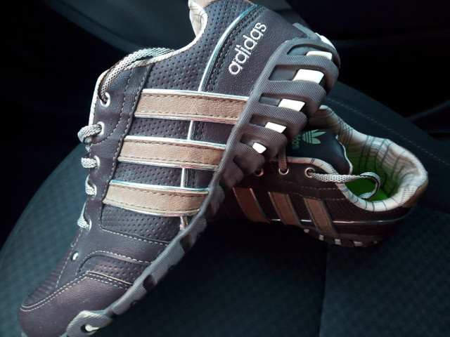 Sapato da Adidas N 41 novo - Foto 2
