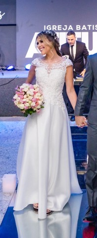 vestido de noiva em zibeline e bordados, decote coraçã - Foto 4