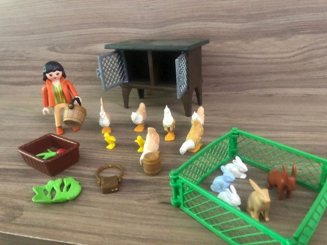 playmobil com galinhas e coelhos - raridade