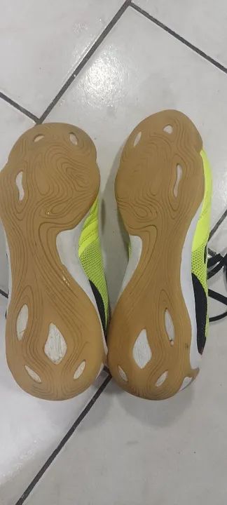 Chuteira Adidas Verde Neon - Foto 3