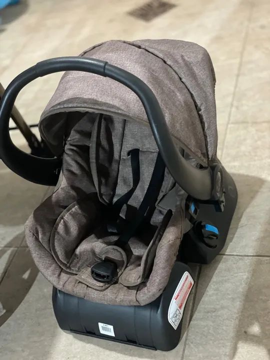 Carrinho de Bebê e Bebê Conforto - Foto 6