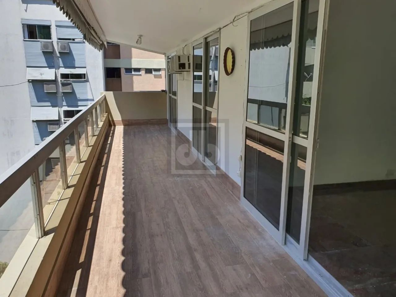 Leblon, Condomínio de Luxo, Varandão, 3 qartos, Reformado , 3 Vagas. - Foto 3