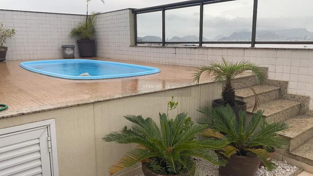 Open House vende - Cobertura Linear CENTRO NITERÓI,magnífica vista livre!